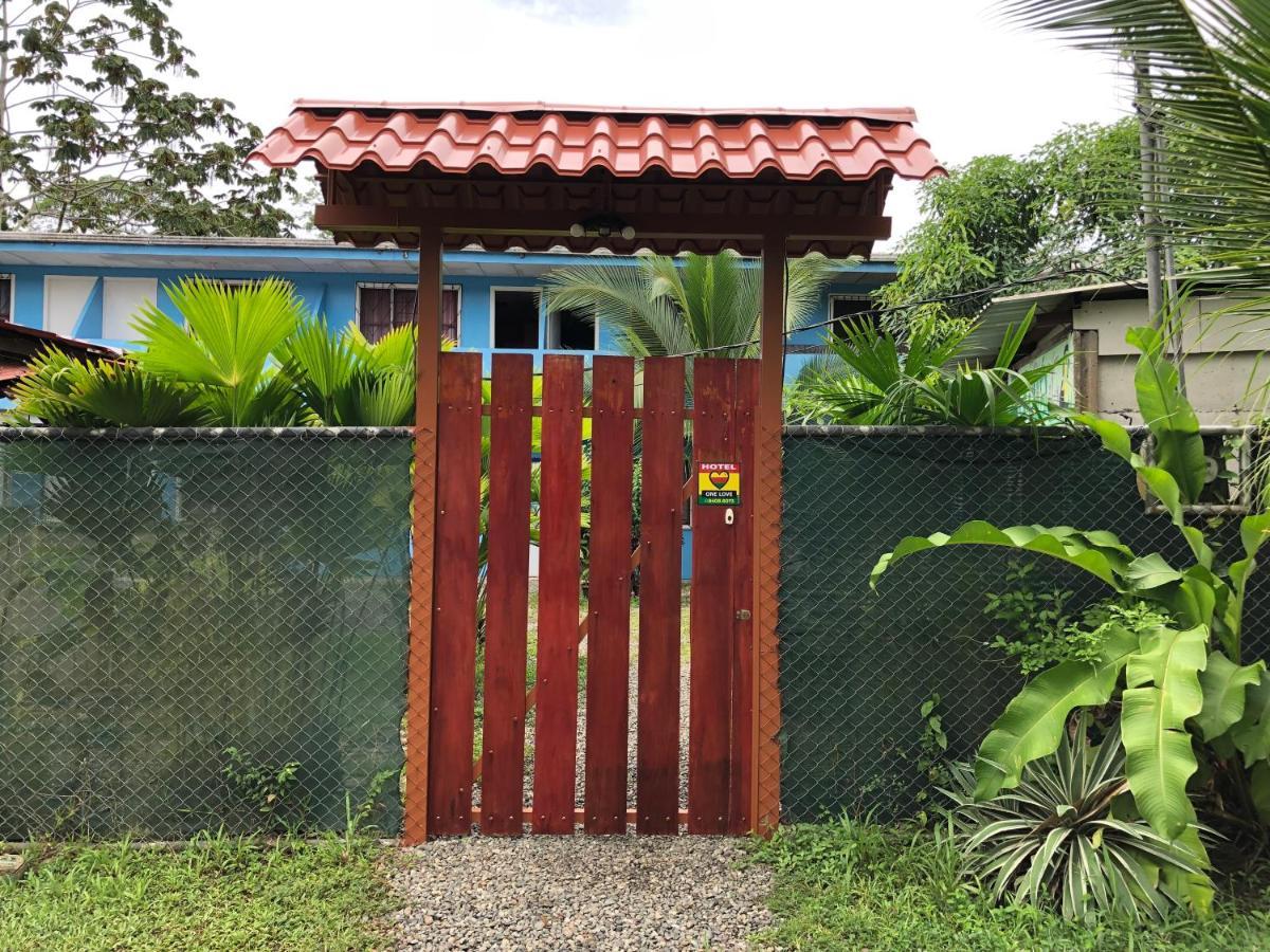 Hotel One Love Puerto Viejo Puerto Viejo de Talamanca Zewnętrze zdjęcie
