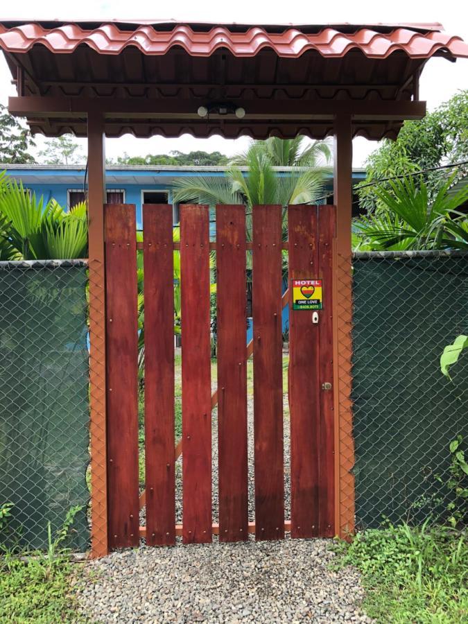 Hotel One Love Puerto Viejo Puerto Viejo de Talamanca Zewnętrze zdjęcie